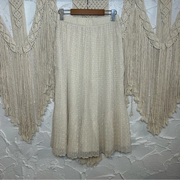 Lulus Ivory Pleated Swiss Dot Midi Skirt Women’s size Small - Picture 5 of 15